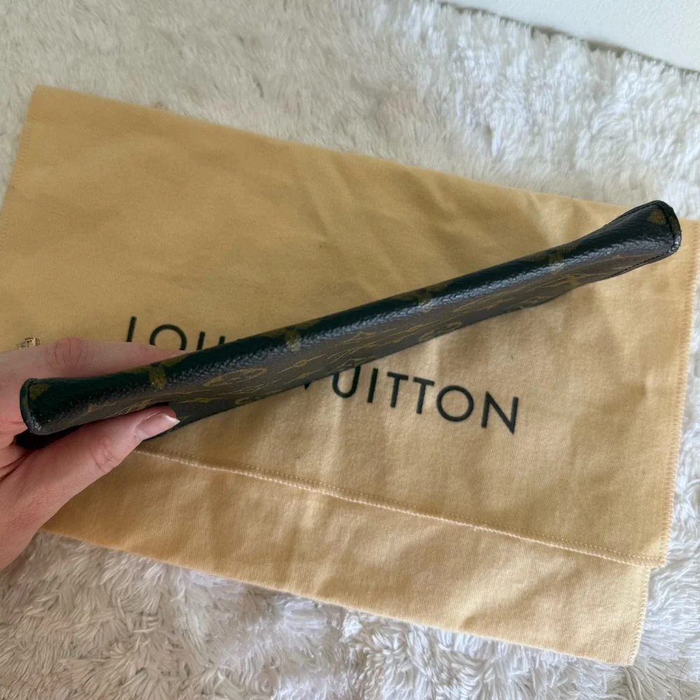 Louis Vuitton Monogram Bucket GM Pouch, COA - Picture 7 of 13